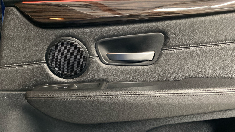 BMW 2 Series 218i Luxury 5dr Step Auto Petrol Estate